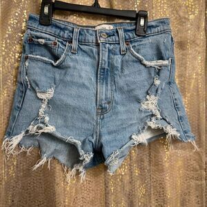 Abercrombie & Fitch High Rise Mom Shorts Distressed Curve Love 4/27